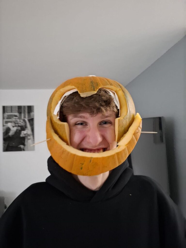 WhatsApp Image 2025-11-18 at 14.37.06